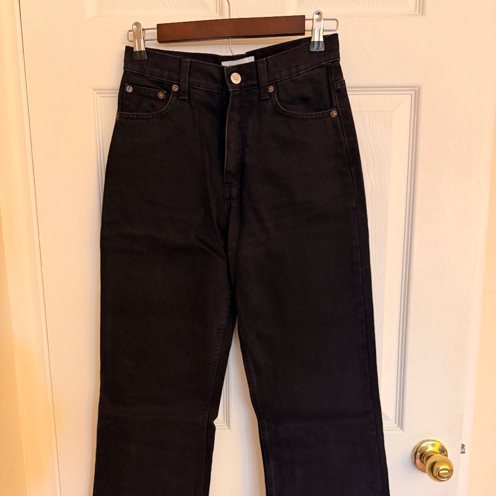 Zara High-Waisted Straight-Leg Jeans in Black